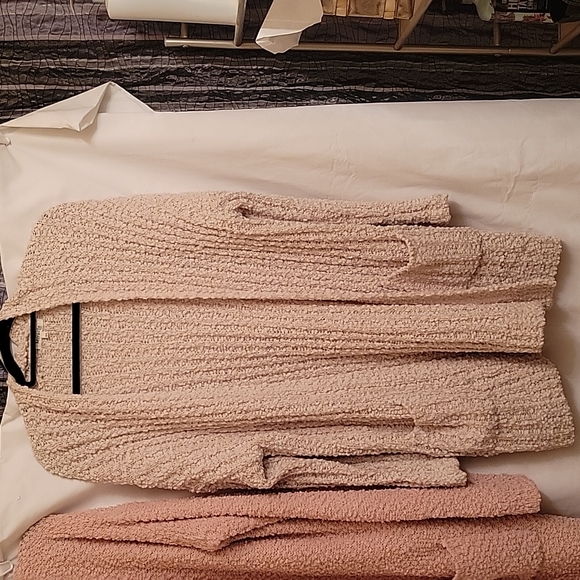 Super soft popcorn cardigan - Picture 1 of 7